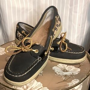 Black and cheetah print Sperry top siders